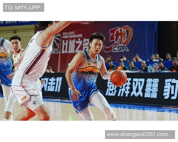 CBA新疆队与同曦队精彩对决回放全程回顾与分析