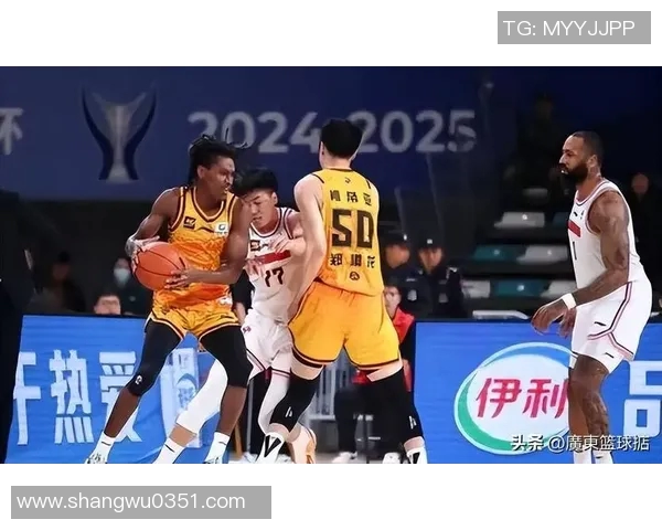 山东英豪客场凭借疯狂表现逆转广东宏远，激烈冲突引发球迷热议