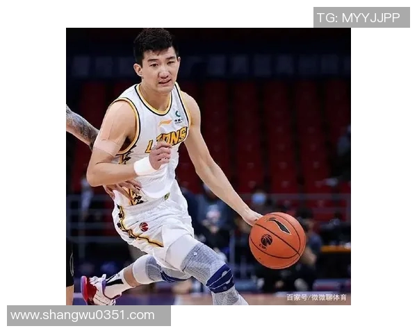 孙铭徽的篮球之路:从青涩少年到国家队核心的成长历程与辉煌成就 孙铭徽的篮球之路:从青涩少年到国家队核心的成长历程与辉煌成就