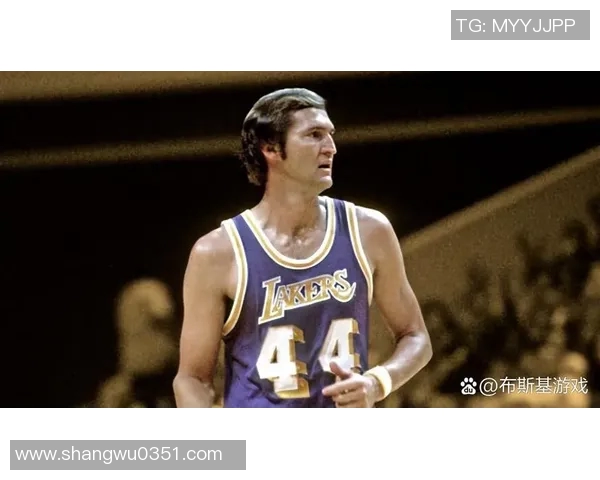 杰里韦斯特的传奇人生与篮球生涯的辉煌成就探秘 杰里韦斯特的传奇人生与篮球生涯的辉煌成就探秘