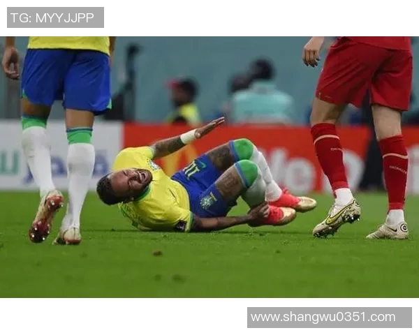 内马尔本赛季第五次受伤巴黎欧冠前景堪忧球队面临严峻考验 内马尔本赛季第五次受伤巴黎欧冠前景堪忧球队面临严峻考验