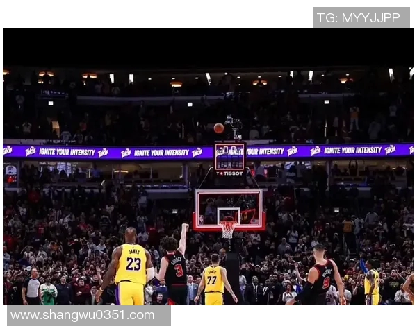 今日公牛与湖人激战正酣比分揭晓精彩瞬间回顾与分析