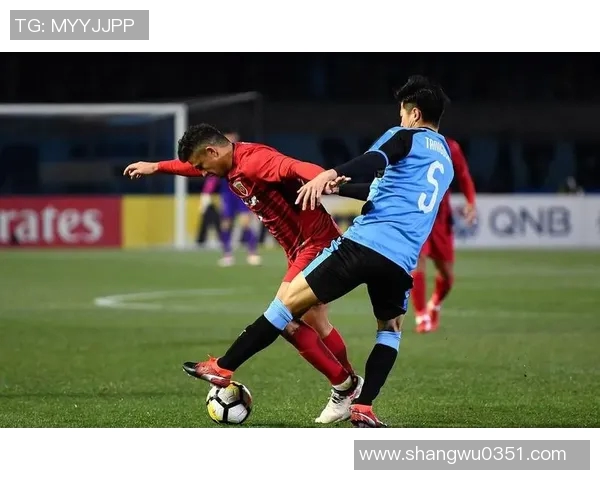 金泽塞维与神户胜利的激烈对决展现足球魅力与团队精神的巅峰较量